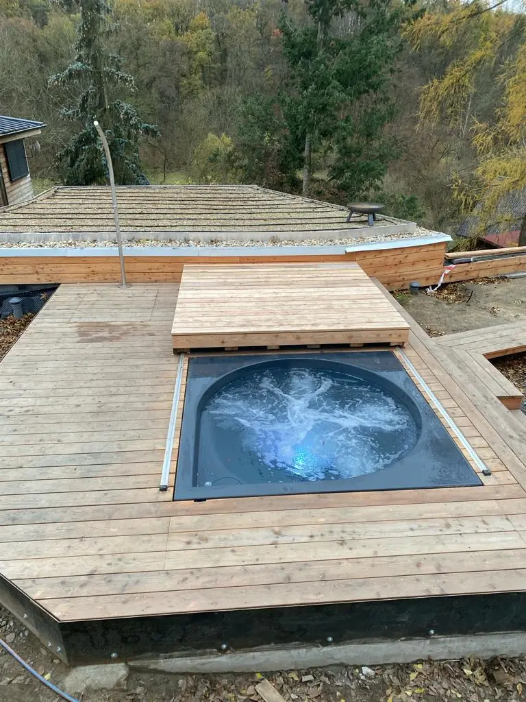 SPA-Thermoabdeckung Referenzprojekt Thermoholz, Foto 1